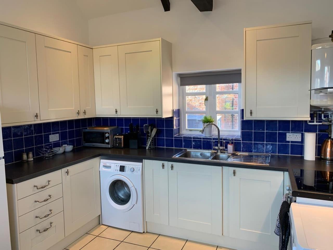 Ashbrook Lewis - Two Bedroom, Two Bathroom Cottage Nr Harwell Oxford Didcot Exterior photo